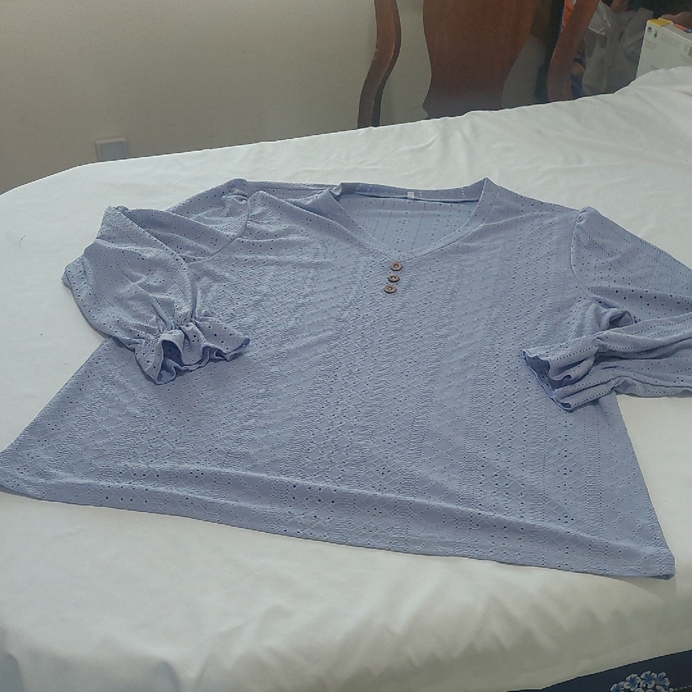 Eyelet Lavender  Women's Top Long Sleeves With Cute Ruffle .Size 3x